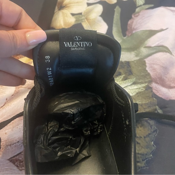 Valentino Rockstud Sneakers 👟 - Picture 5 of 15